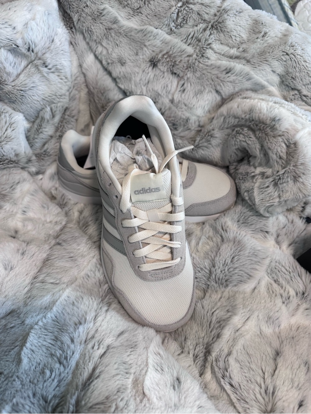 Adidas Run 60s 4.0 NWT 6.5W